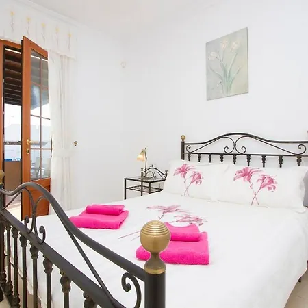Casa Pardelera - 3 Bedroom - Great Pool Area With Jacuzzi - Perfect For Families *