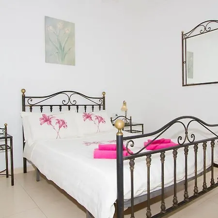 Casa Pardelera - 3 Bedroom - Great Pool Area With Jacuzzi - Perfect For Families Villa *